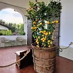 La Kascina & 住宿加早餐酒店 Moniga del Garda