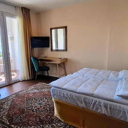 La Kascina & 4* Moniga del Garda