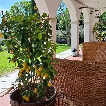 La Kascina & Bed and breakfast 4*