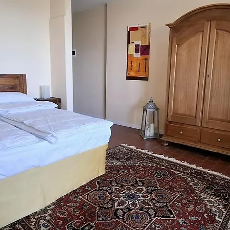 La Kascina & Bed and breakfast Moniga del Garda