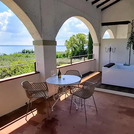 La Kascina & Bed and breakfast