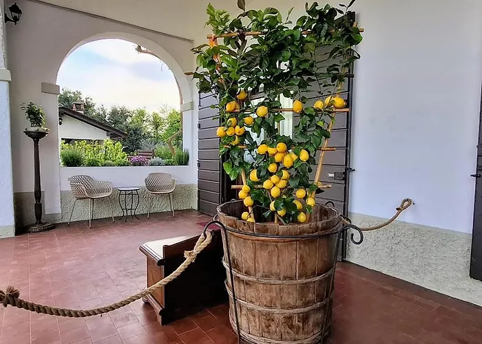 La Kascina & Couette-café Moniga del Garda